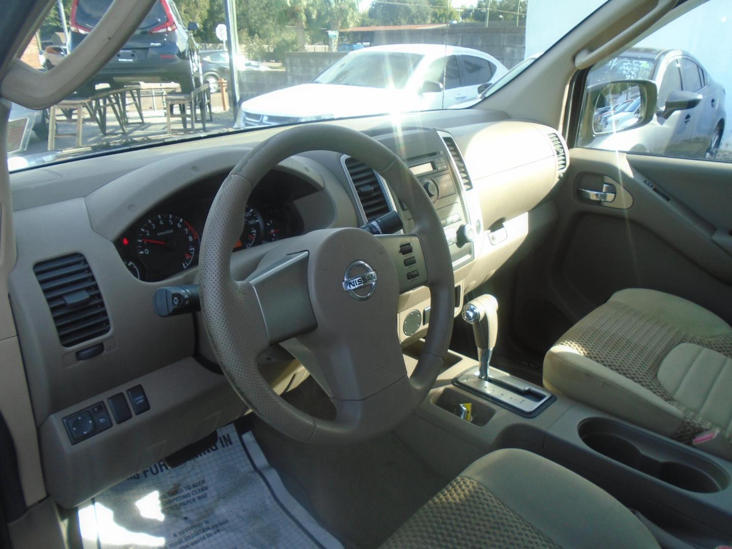 2011 Nissan Frontier SV I4 King Cab 2WD (1N6BD0CT2BC) with an 2.5L L4 DOHC 16V engine, 5-Speed Automatic transmission, located at 6112 N Florida Avenue, Tampa, FL, 33604, (888) 521-5131, 27.954929, -82.459534 - Photo#7